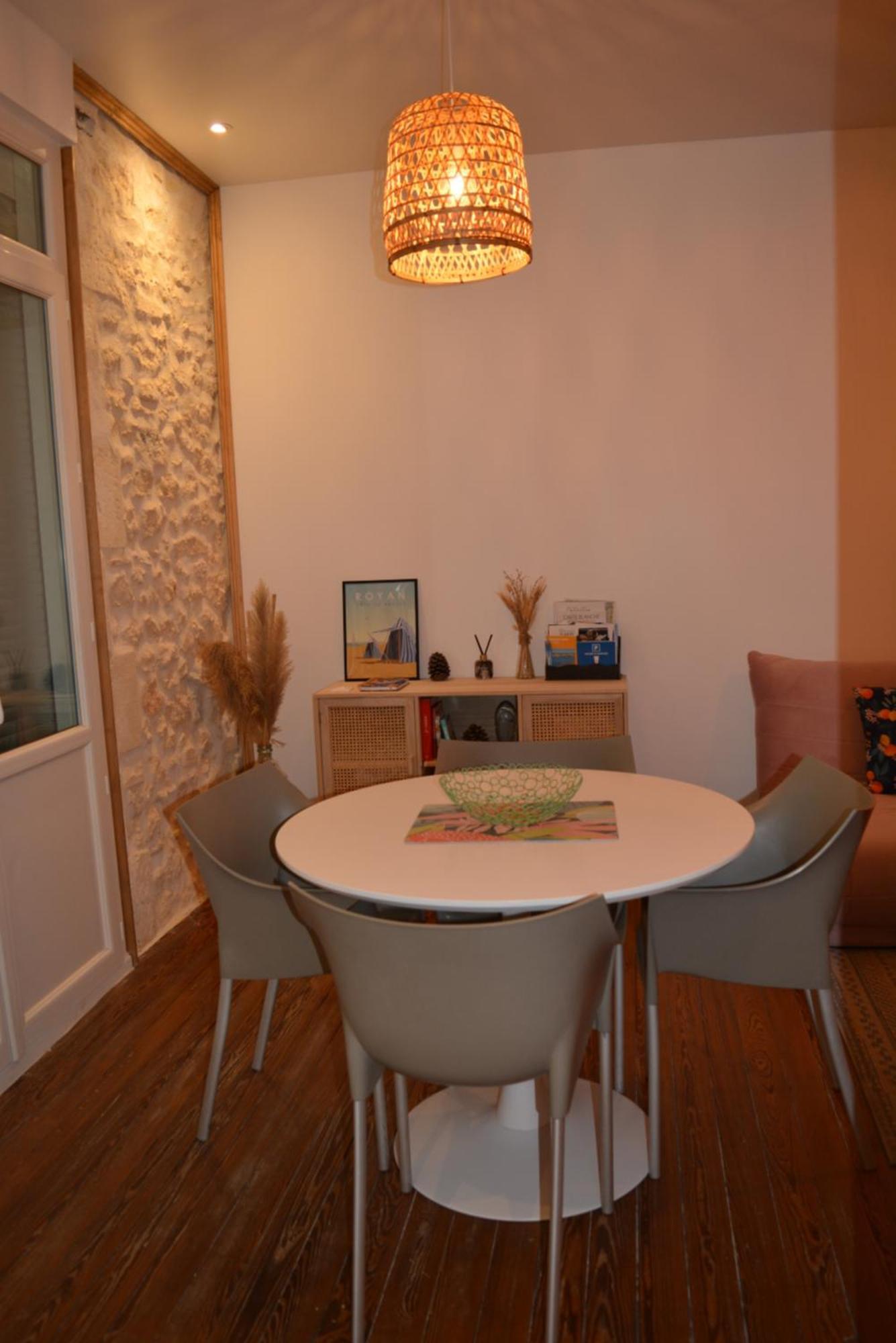 Appartement, Royan. Proche Plage. Apartment *